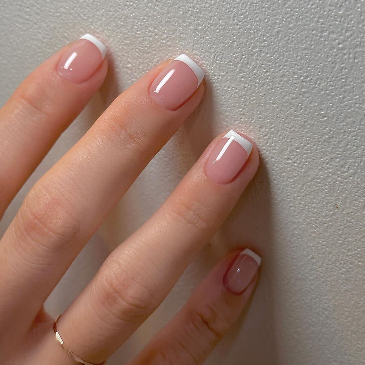 Nail Art Press On - 24er-Set kurze Kunstnägel für Damen und
