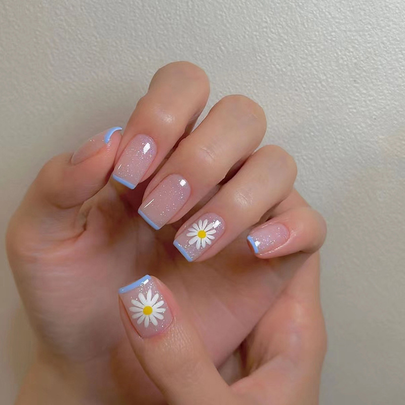 24er-Set kurze Kunstnägel für  – Nail Art Press On Bewertung und Preis